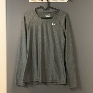 NWOT women’s XS underarmour gray heat gear long sleeve